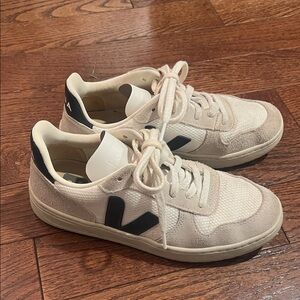 Veja Sneakers